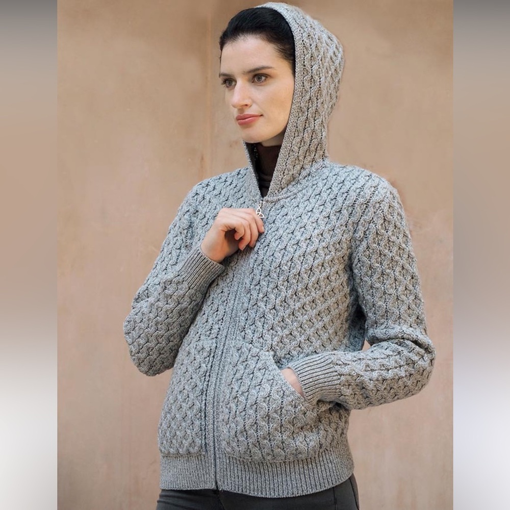 ARAN MOR IRELAND SIZE S 100% Merino wool Honeycomb Hoodie in‎ soft grey sweater